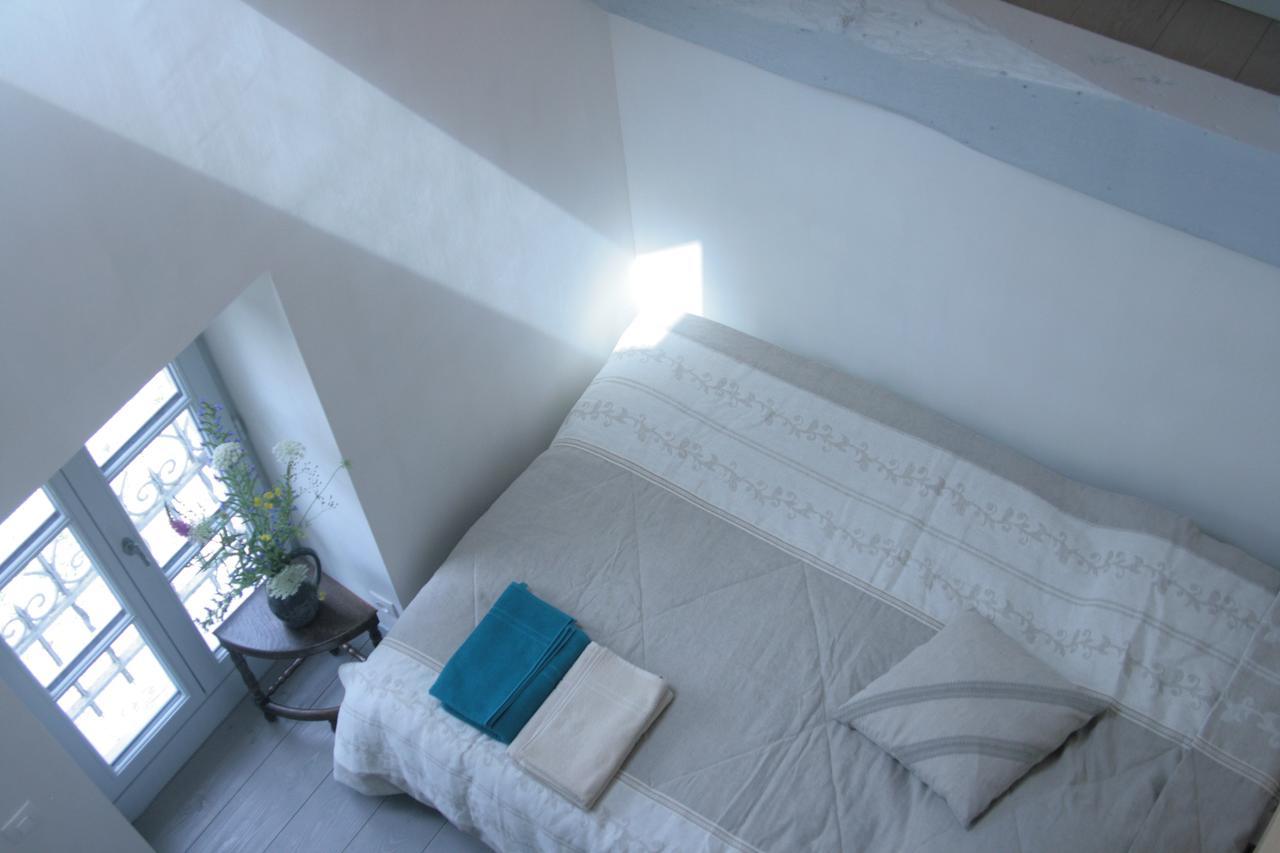 Domaine Des Douves Bed and Breakfast Ancy-le-Franc Eksteriør billede