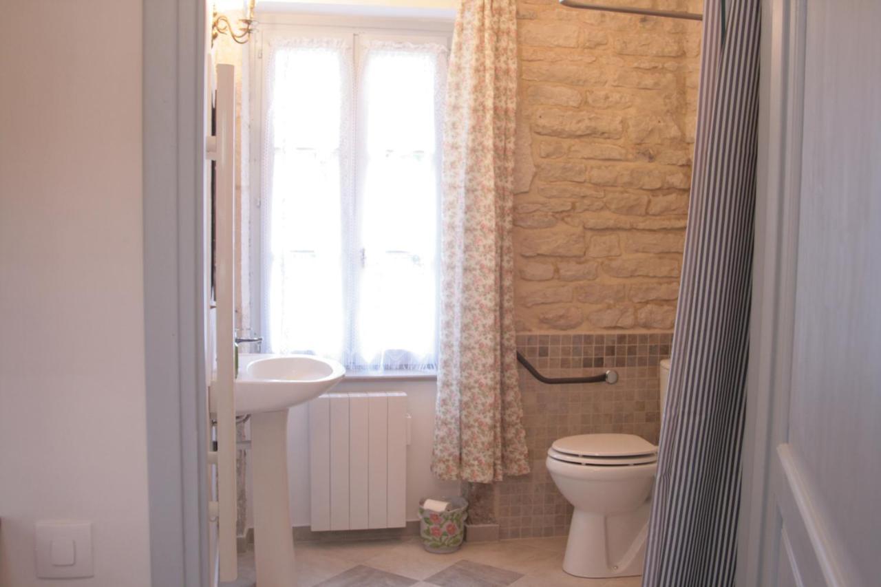 Domaine Des Douves Bed and Breakfast Ancy-le-Franc Eksteriør billede