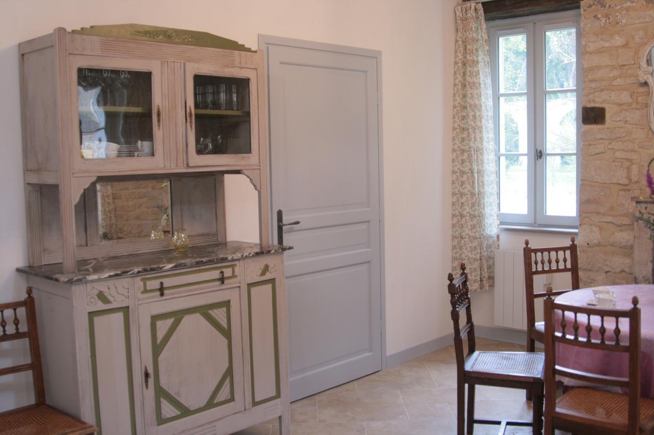 Domaine Des Douves Bed and Breakfast Ancy-le-Franc Eksteriør billede