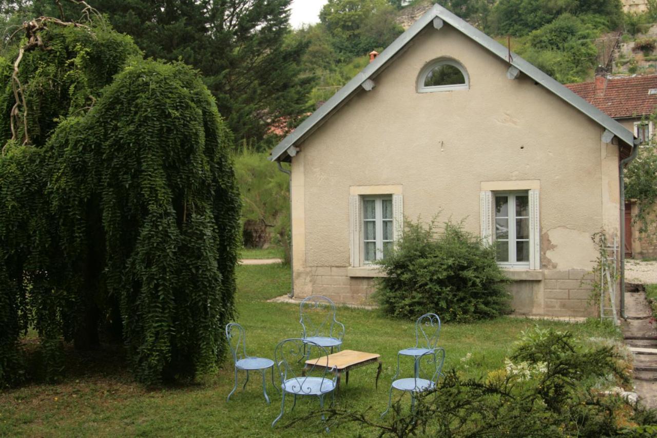 Domaine Des Douves Bed and Breakfast Ancy-le-Franc Eksteriør billede